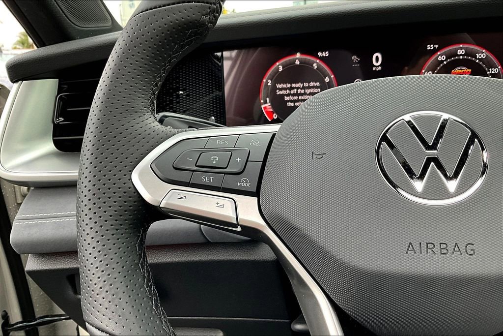 New 2026 Volkswagen Tiguan SE R-Line image 9