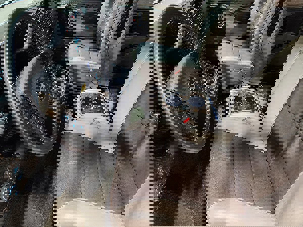 Used 2015 Chevrolet Express 2500 image 29