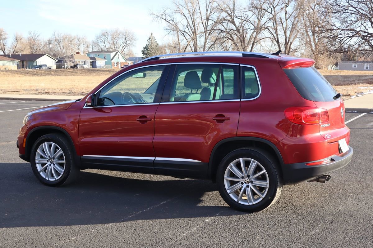 Used 2012 Volkswagen Tiguan S image 8