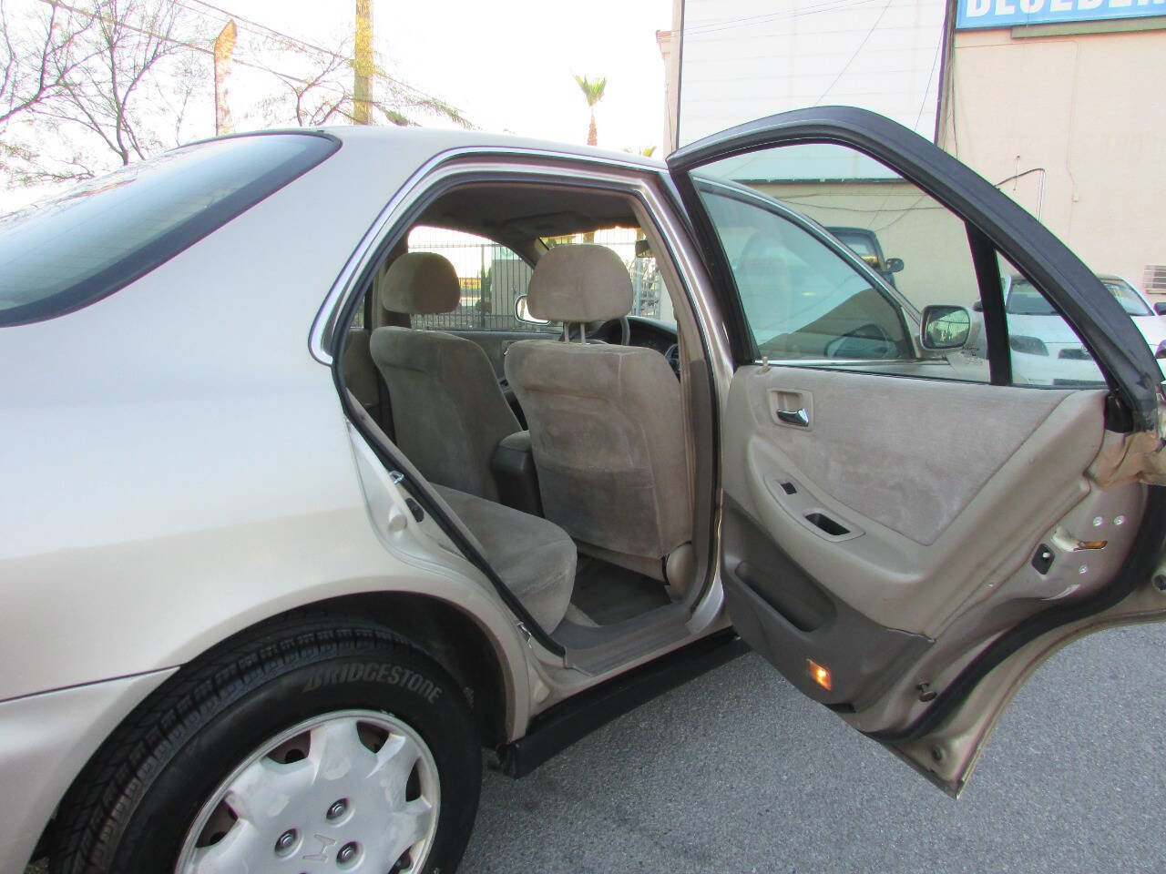 Used 2000 Honda Accord LX image 15