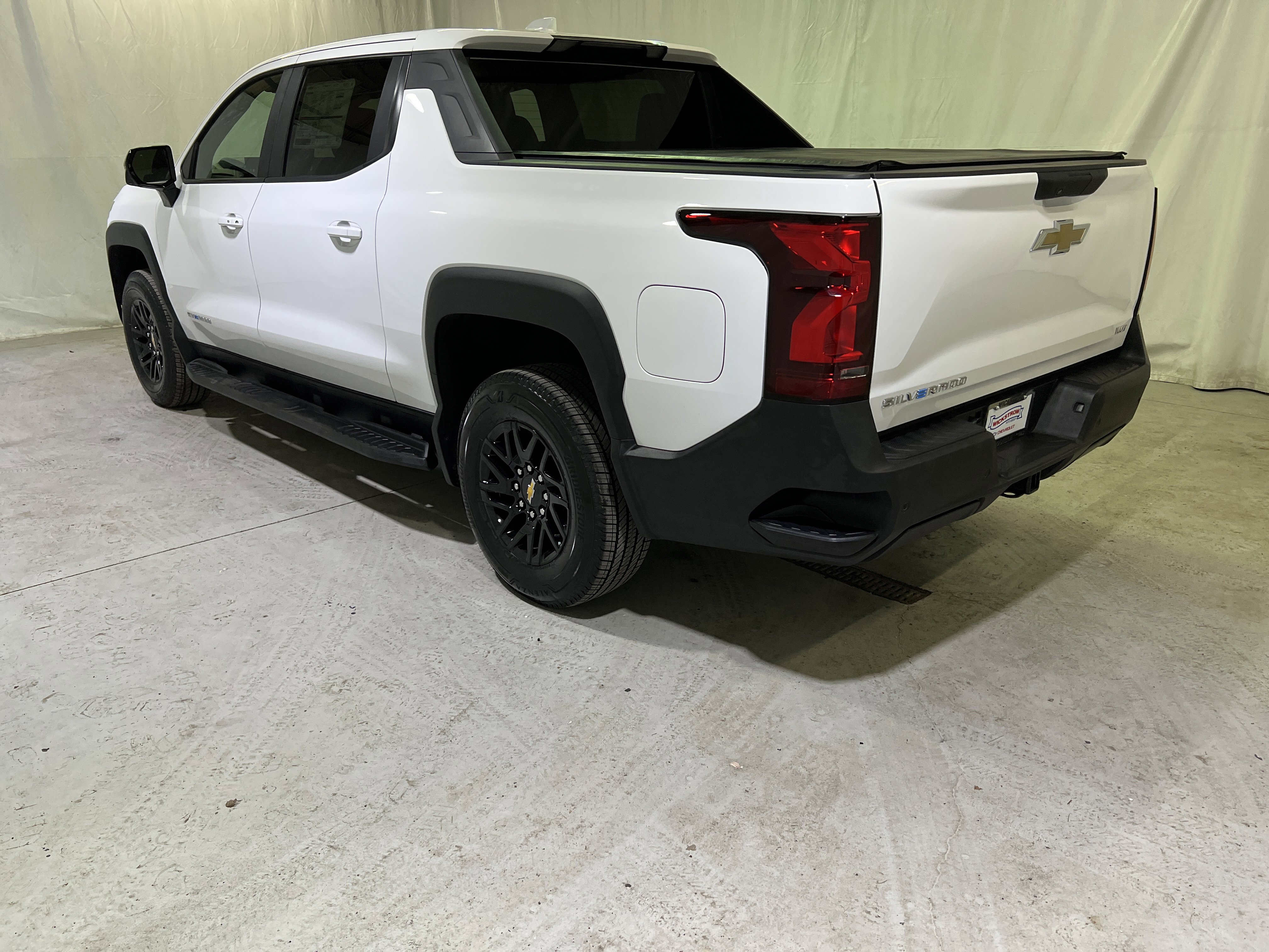 Certified 2024 Chevrolet Silverado EV W/T image 8