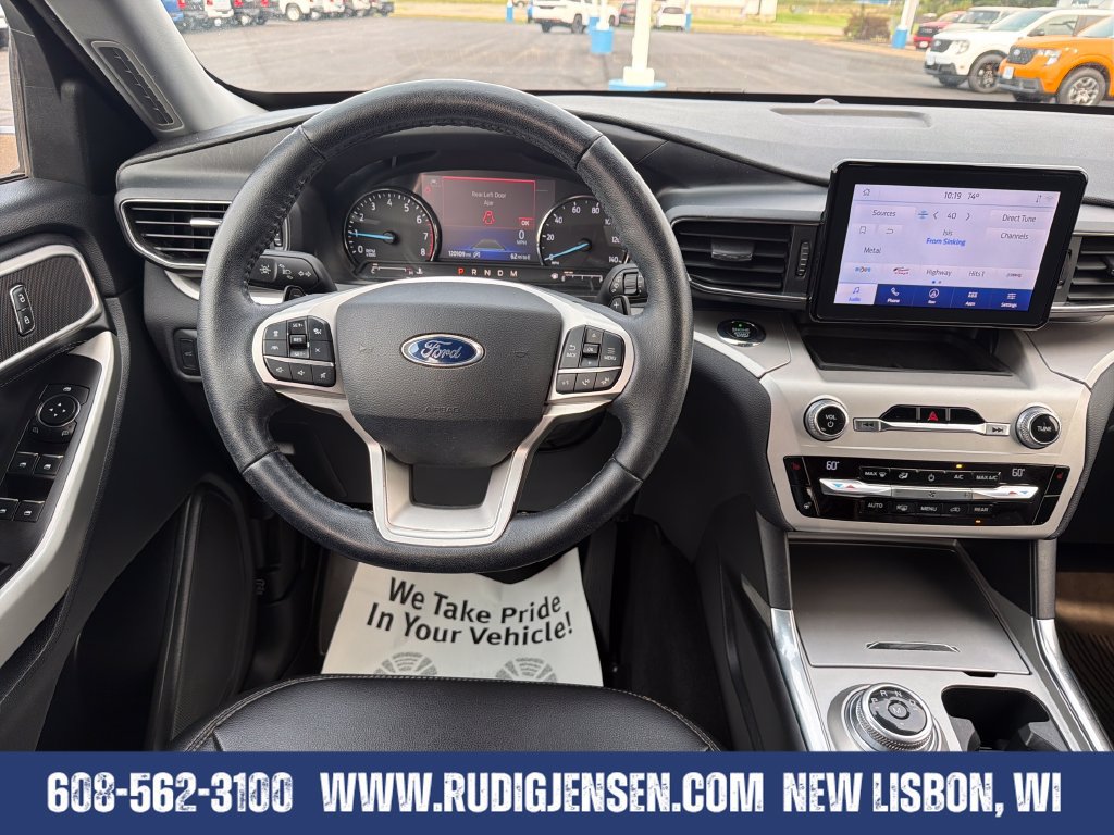 Used 2021 Ford Explorer XLT w/ Equipment Group 202A AWD/4WD image 13