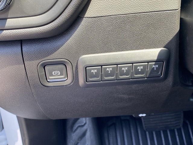 New 2025 GMC Sierra 3500 Pro w/ Convenience Package image 24