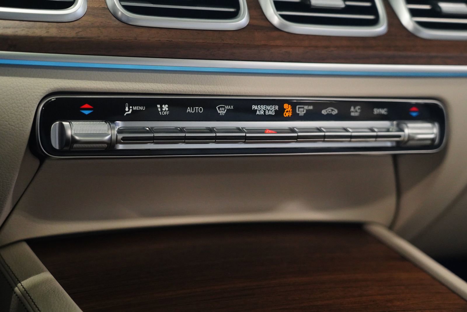 New 2026 Mercedes-Benz GLS 450 4MATIC image 29