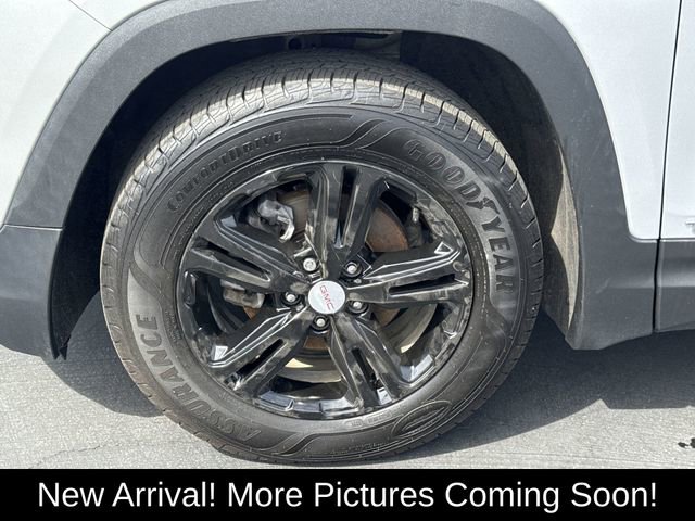Used 2018 GMC Terrain SLE w/ Driver Convenience Package image 31