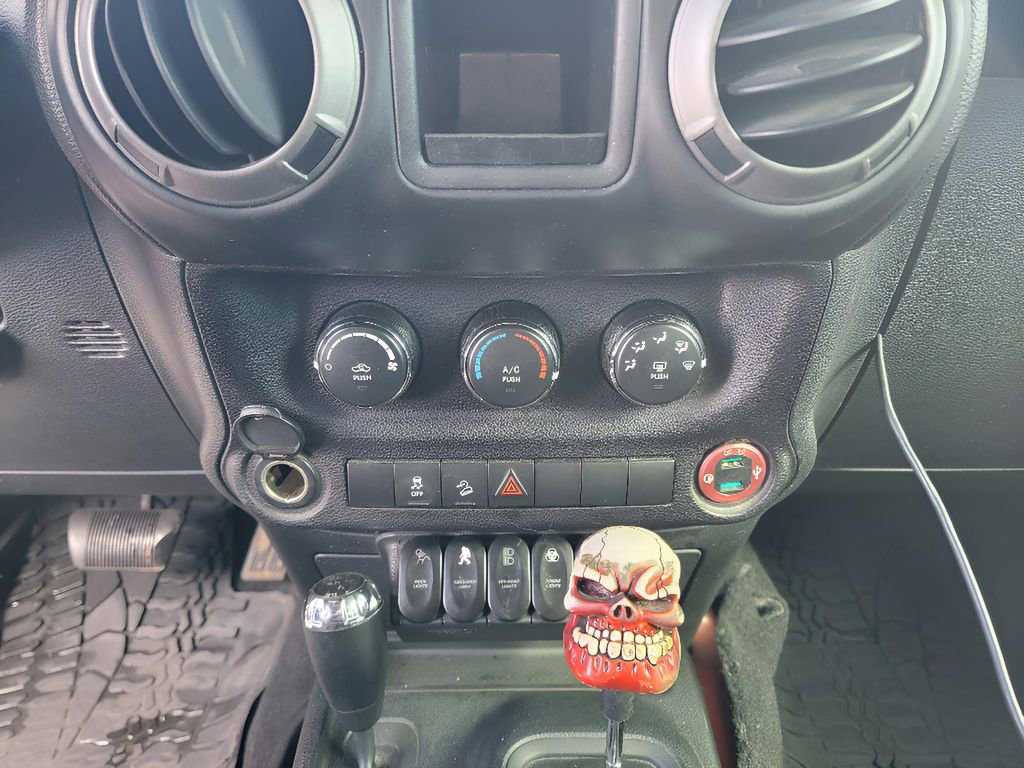 Used 2017 Jeep Wrangler Unlimited Sport w/ Max Tow Package image 19