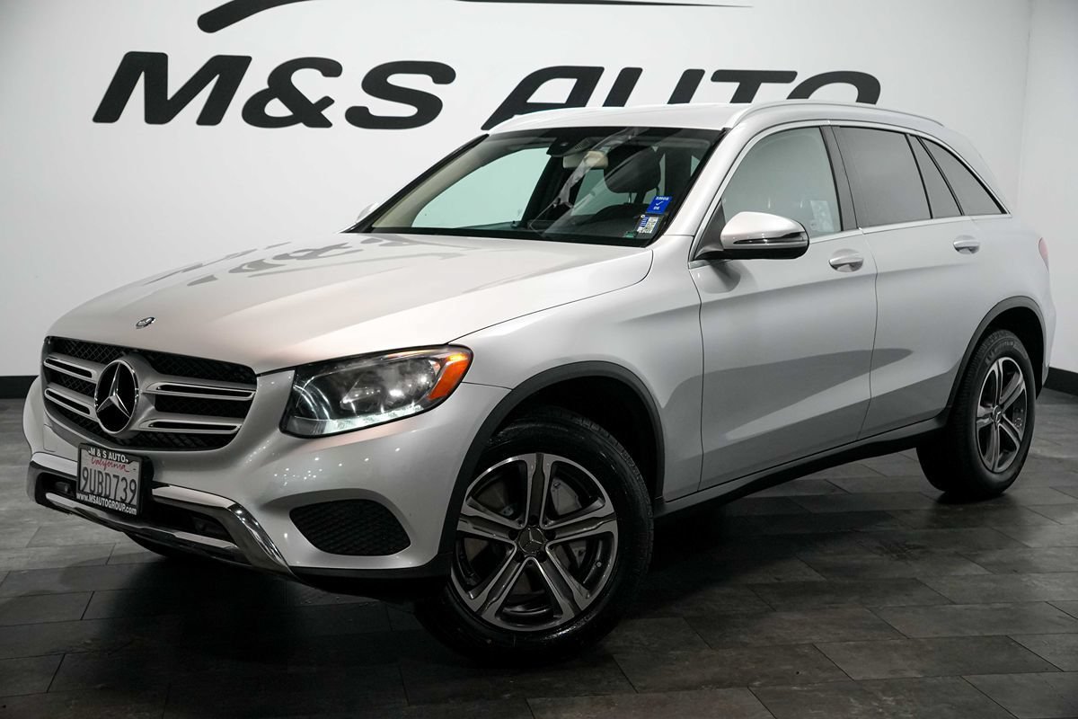 Used 2017 Mercedes-Benz GLC 300 image 2