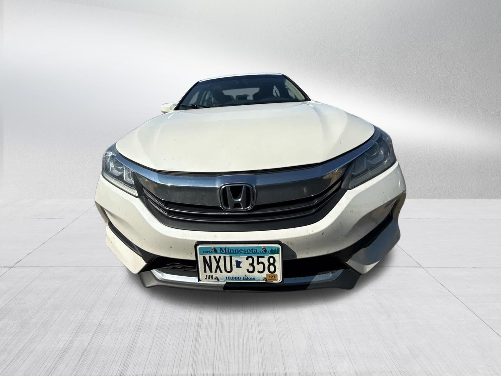Used 2016 Honda Accord EX-L image 2