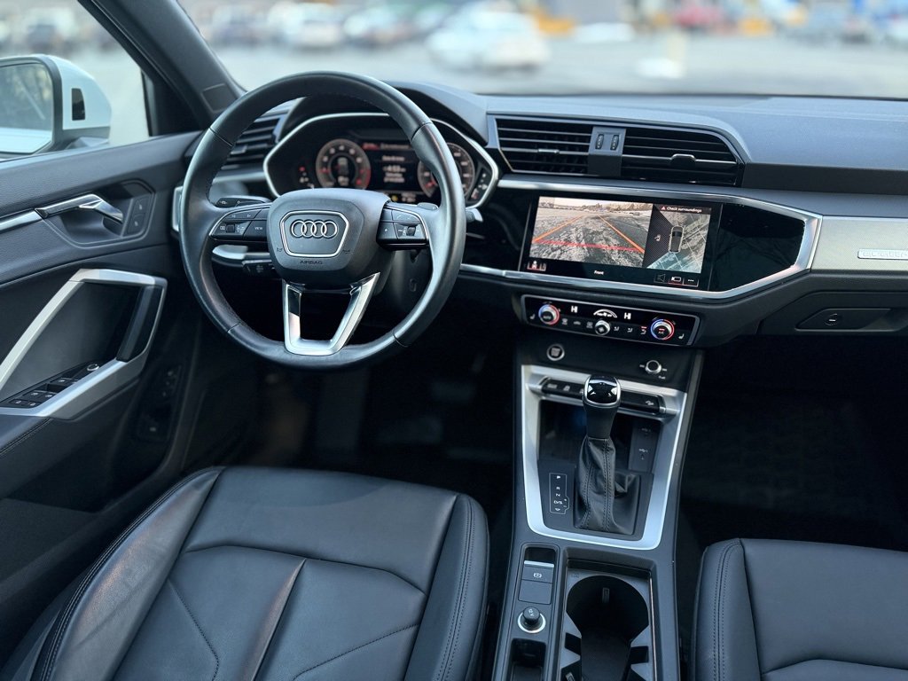 Used 2023 Audi Q3 2.0T Premium Plus w/ Premium Plus Package image 11