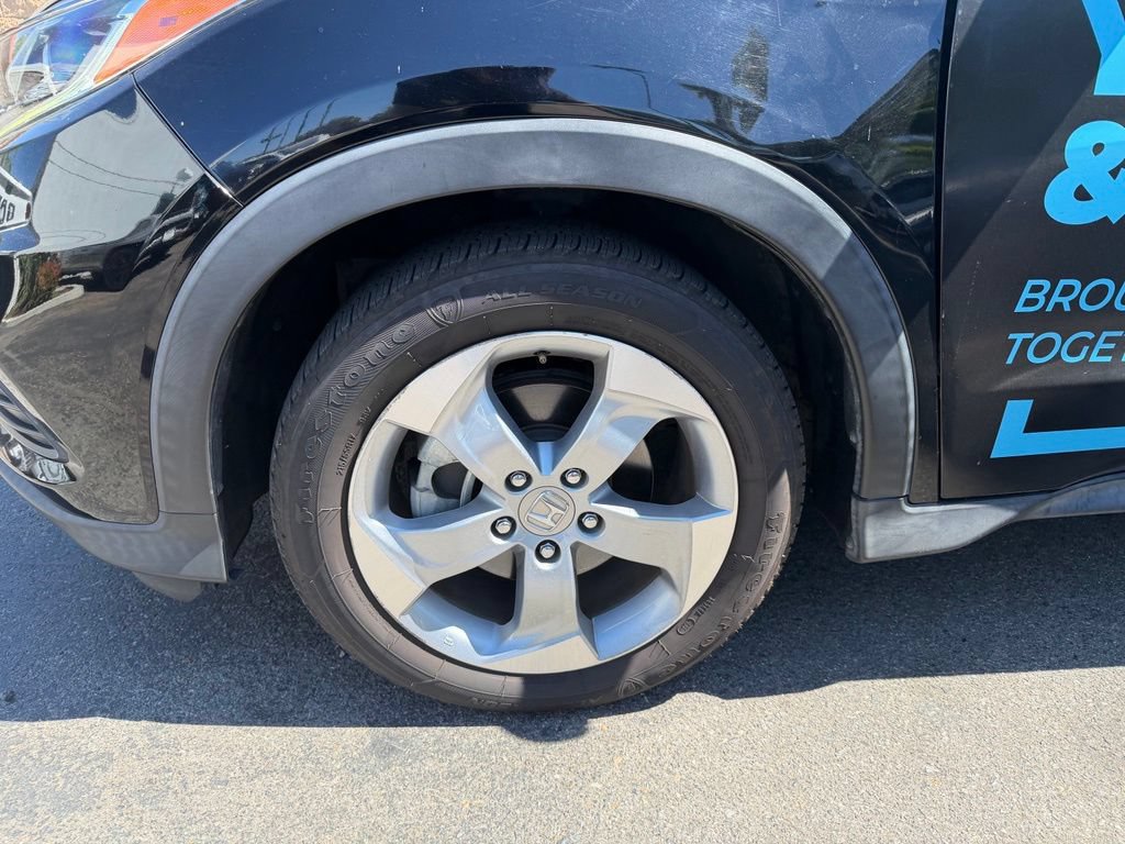 Used 2019 Honda HR-V LX image 7