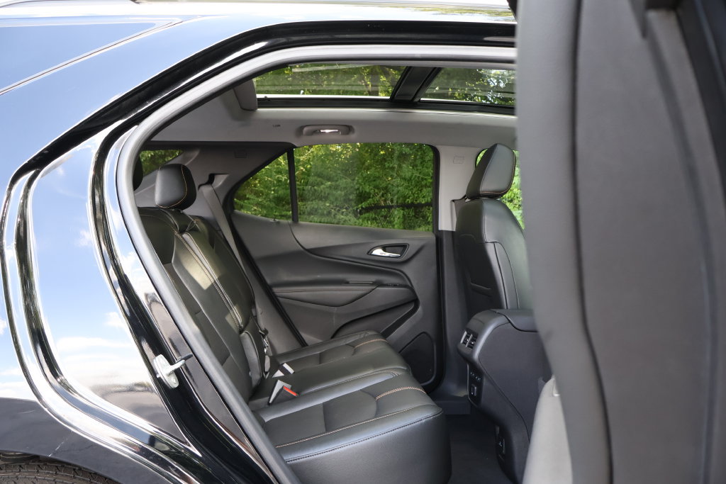 Certified 2023 Chevrolet Equinox Premier AWD/4WD image 51
