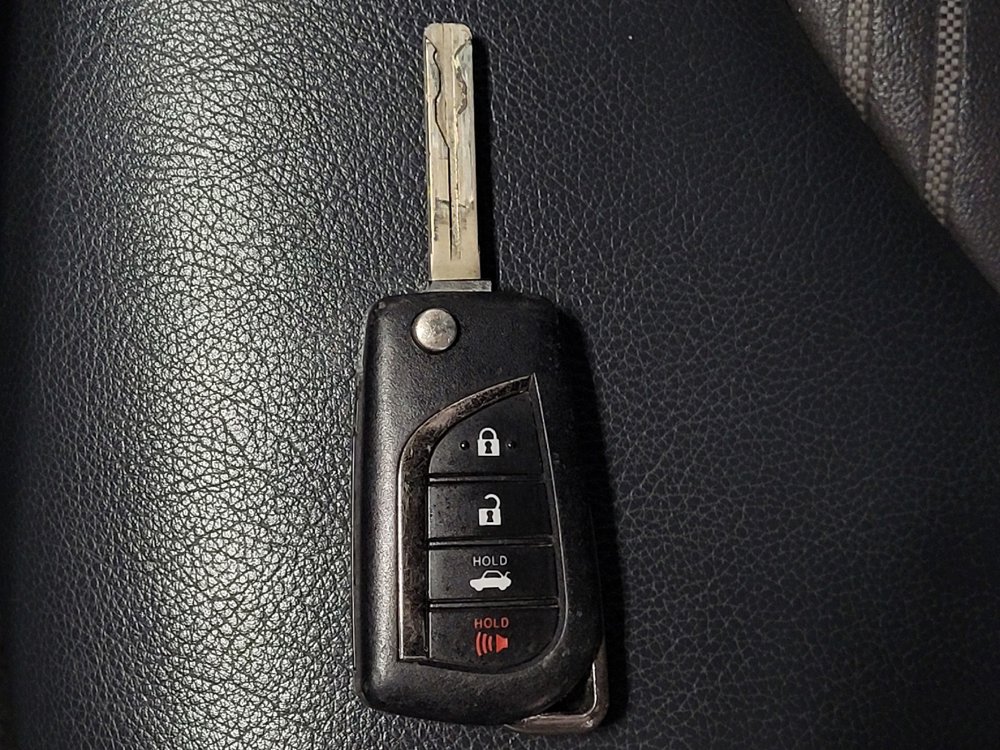 Used 2021 Toyota Camry SE FWD image 32
