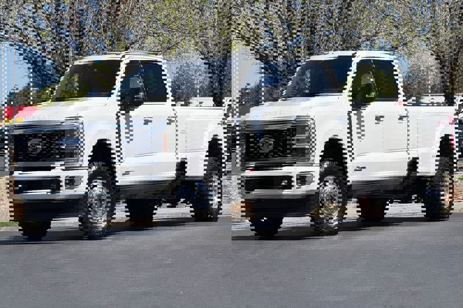 Certified 2023 Ford F350 Platinum AWD/4WD image 1