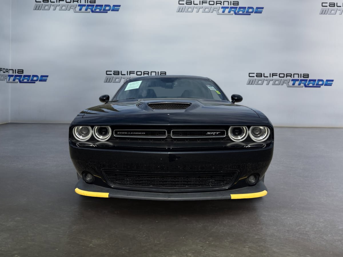 Used 2016 Dodge Challenger SRT image 2