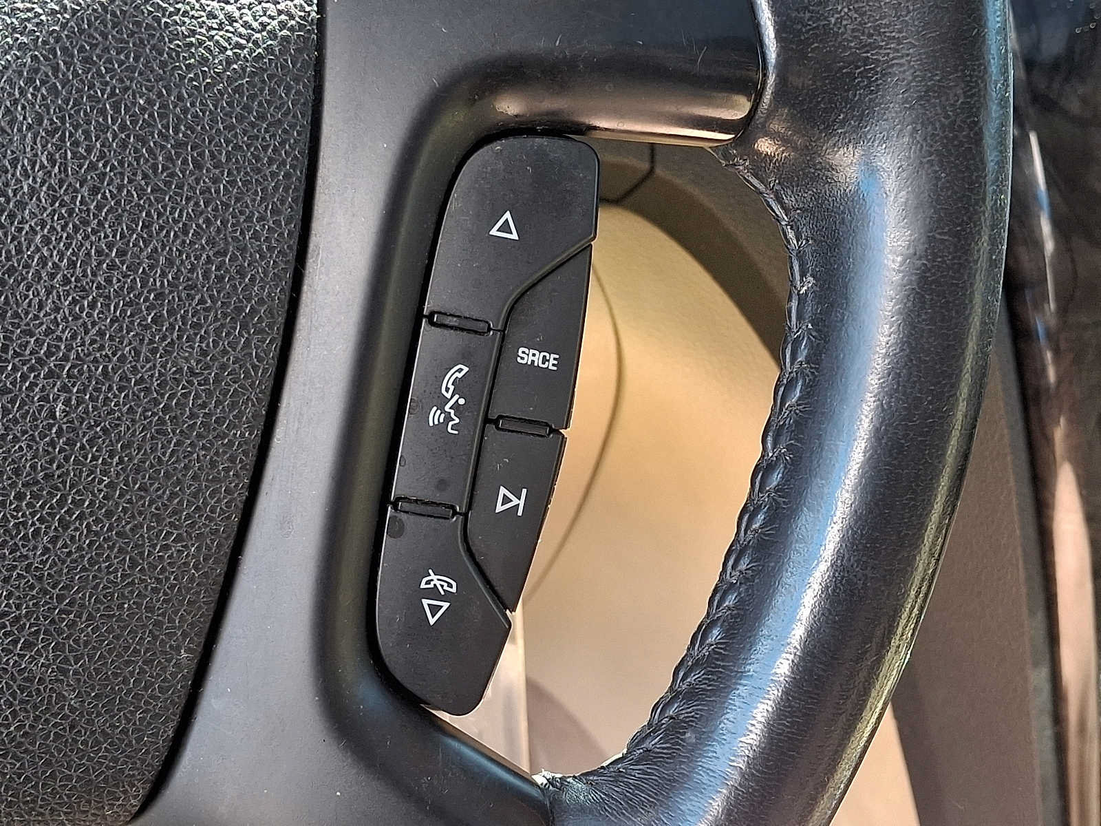 Used 2011 GMC Acadia Denali AWD/4WD image 23