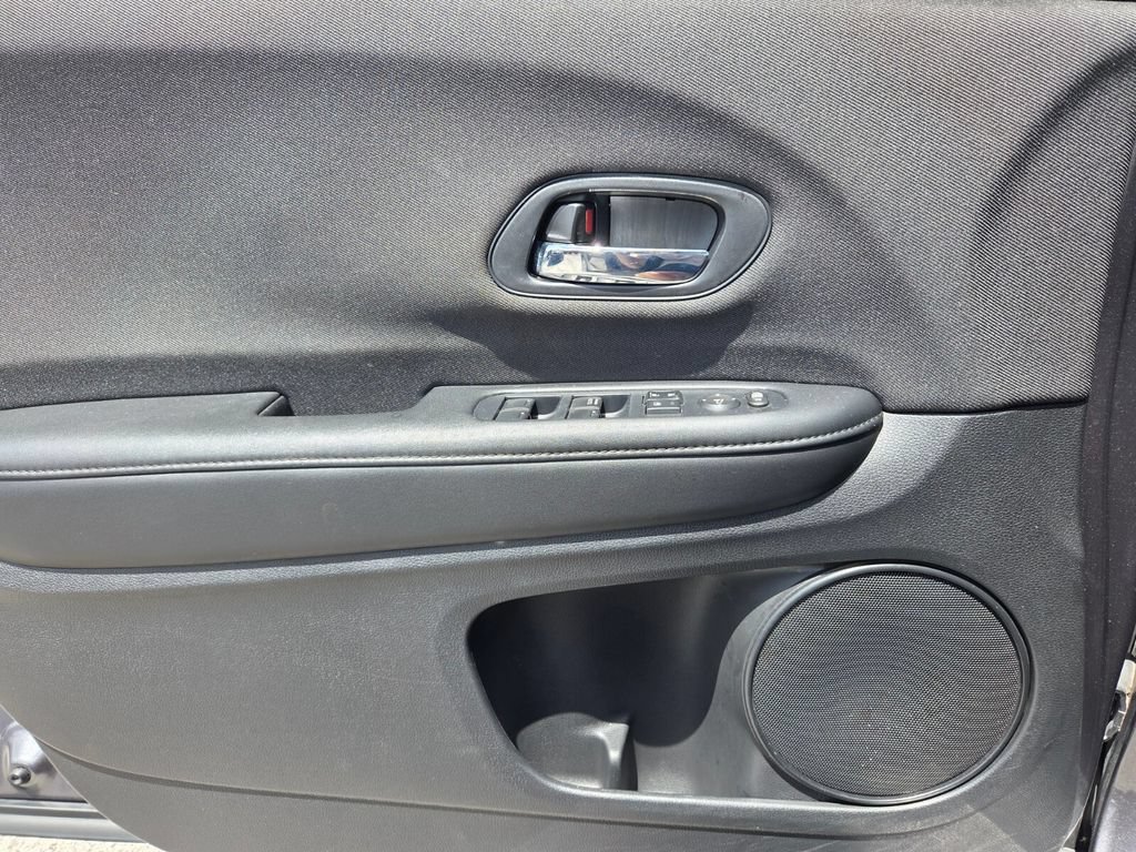 Used 2021 Honda HR-V LX image 19