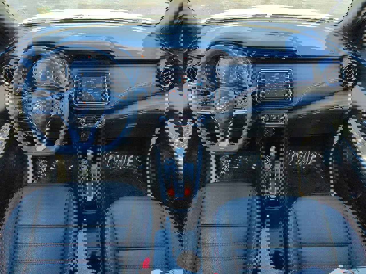 Used 2020 Nissan Kicks SR w/ SR Premium Package image 15