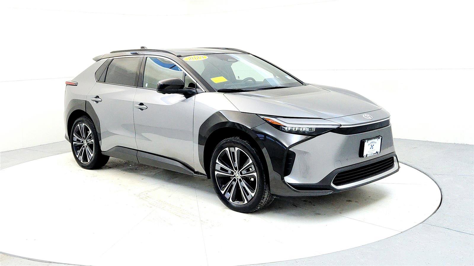 Certified 2023 Toyota bZ4X Limited w/ Weather Package image 7