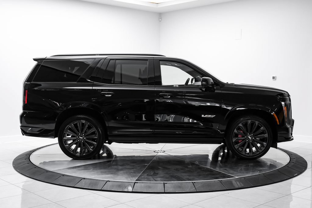 Used 2026 Cadillac Escalade V AWD/4WD image 7