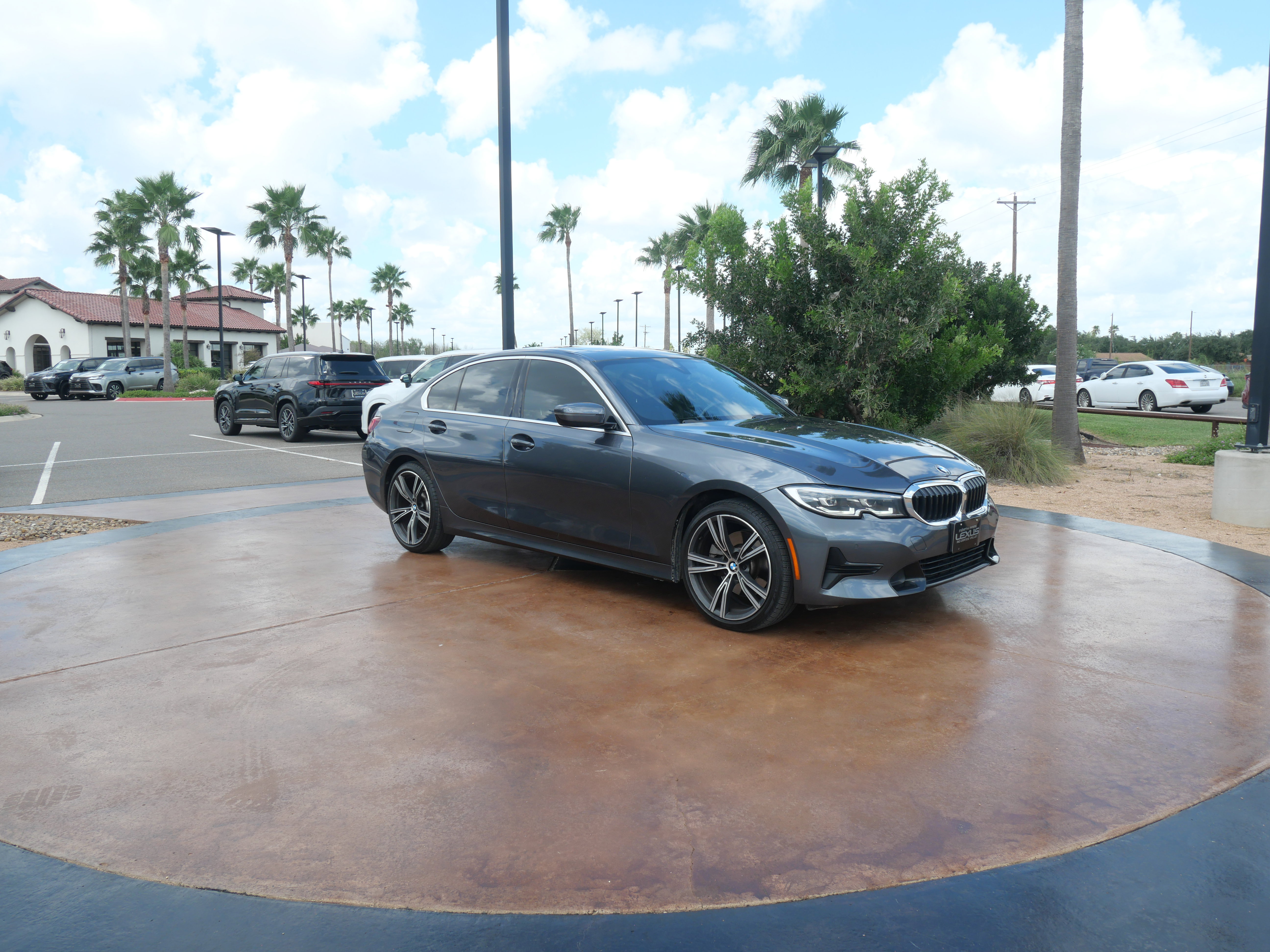 Used 2022 BMW 330i xDrive Sedan w/ Premium Package 2 video 1