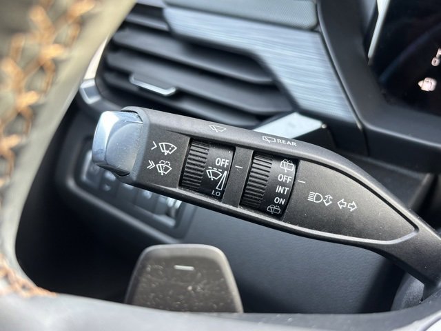 Used 2024 GMC Acadia AT4 image 22