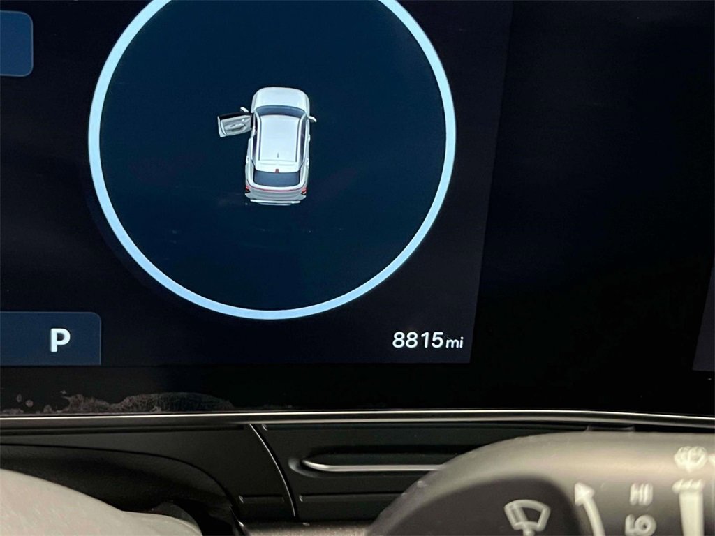 Used 2025 Hyundai Kona Limited image 30