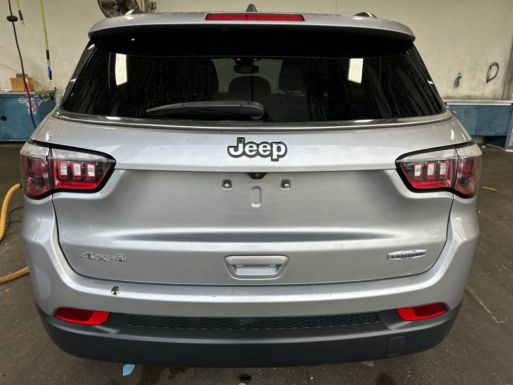 Used 2024 Jeep Compass Latitude AWD/4WD image 5