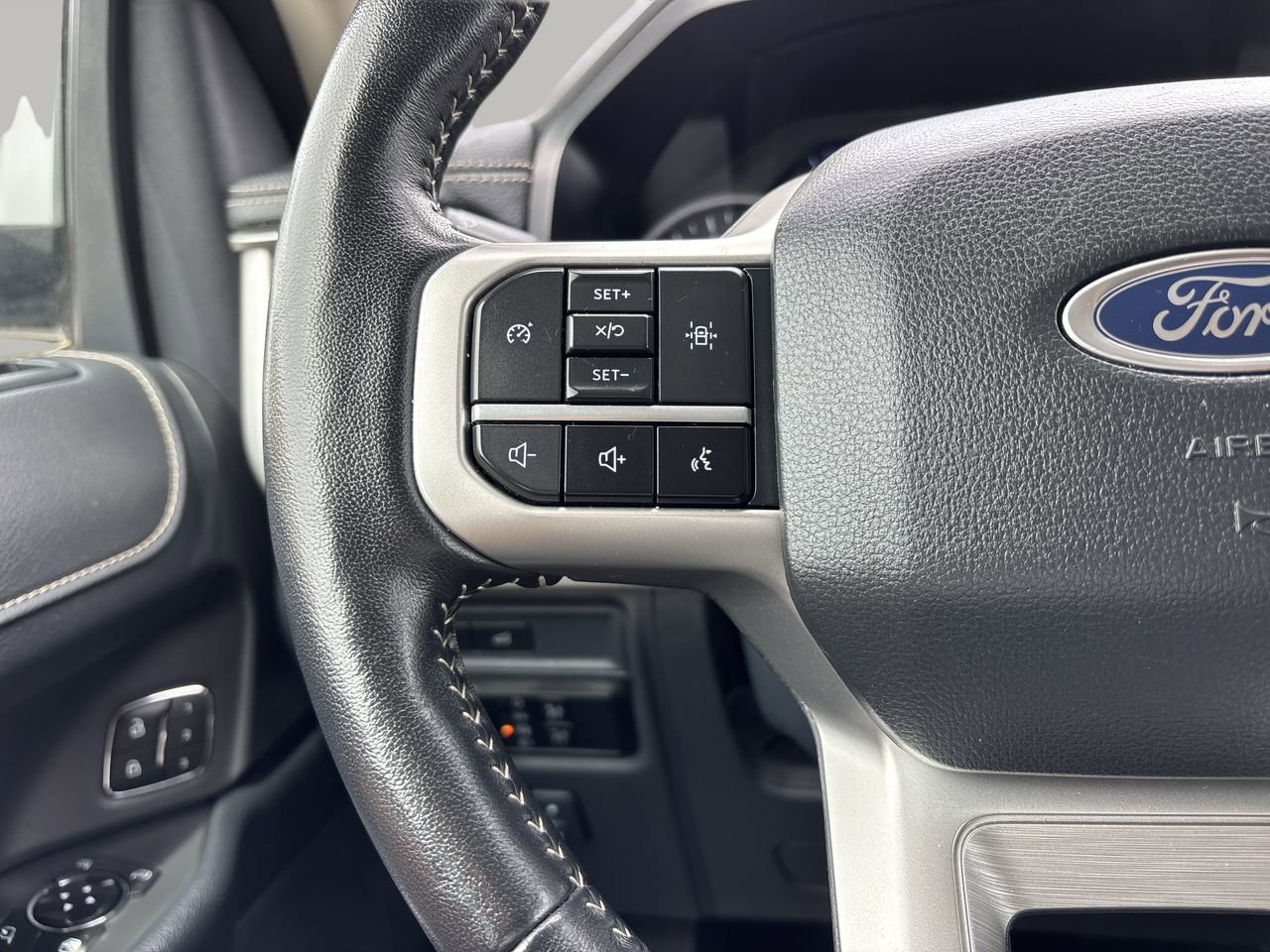 Certified 2024 Ford Expedition Max XLT image 29