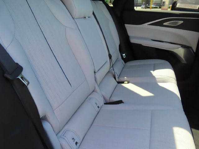 Certified 2026 Cadillac Lyriq Premium Luxury w/ LPO, Floor Liner Package AWD/4WD image 41