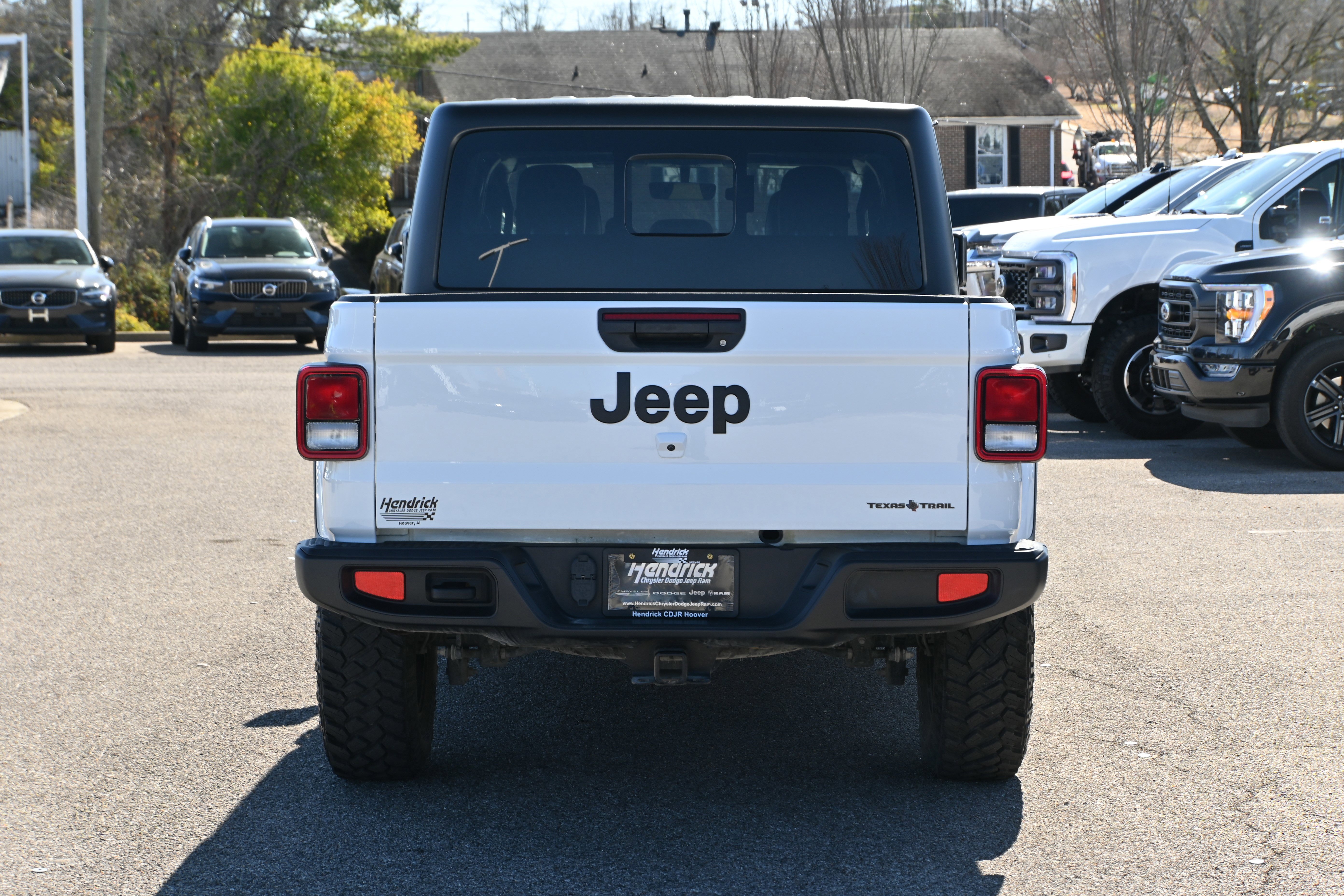 Used 2023 Jeep Gladiator Sport image 12