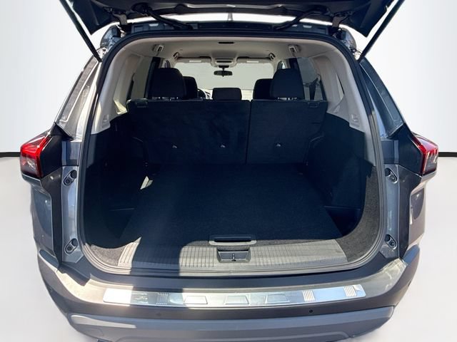 Used 2023 Nissan Rogue SV AWD/4WD image 31