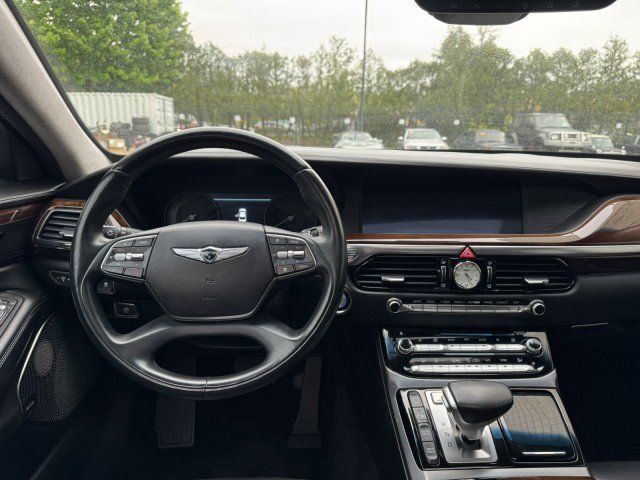 Used 2018 Genesis G90 5.0 Ultimate RWD image 35