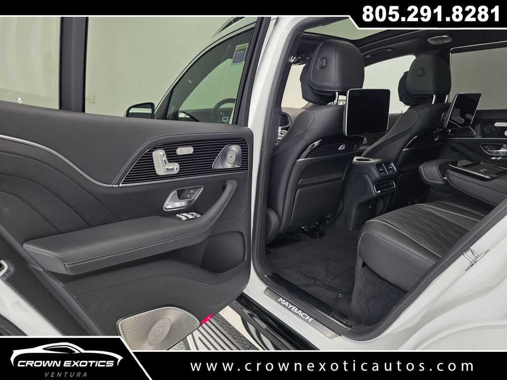 Used 2026 Mercedes-Benz Maybach GLS 600 4MATIC image 32