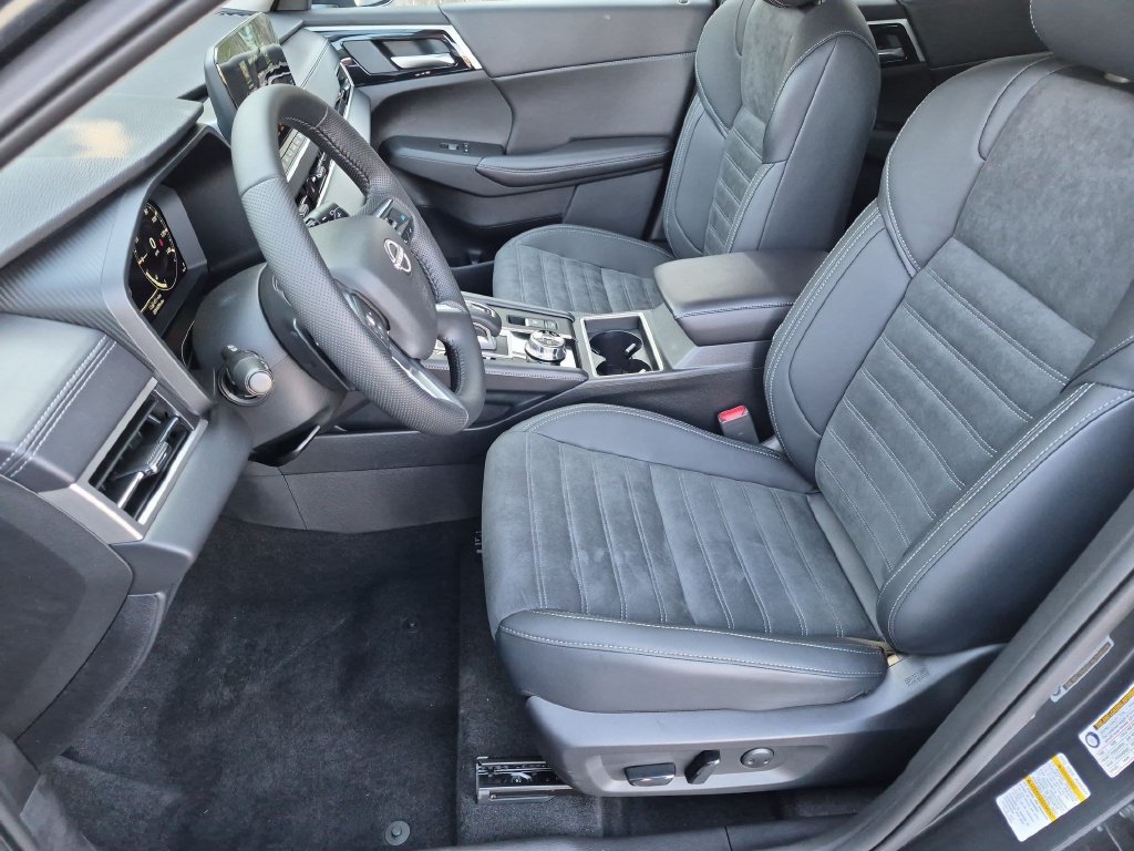 New 2026 Nissan Rogue SL AWD/4WD image 11