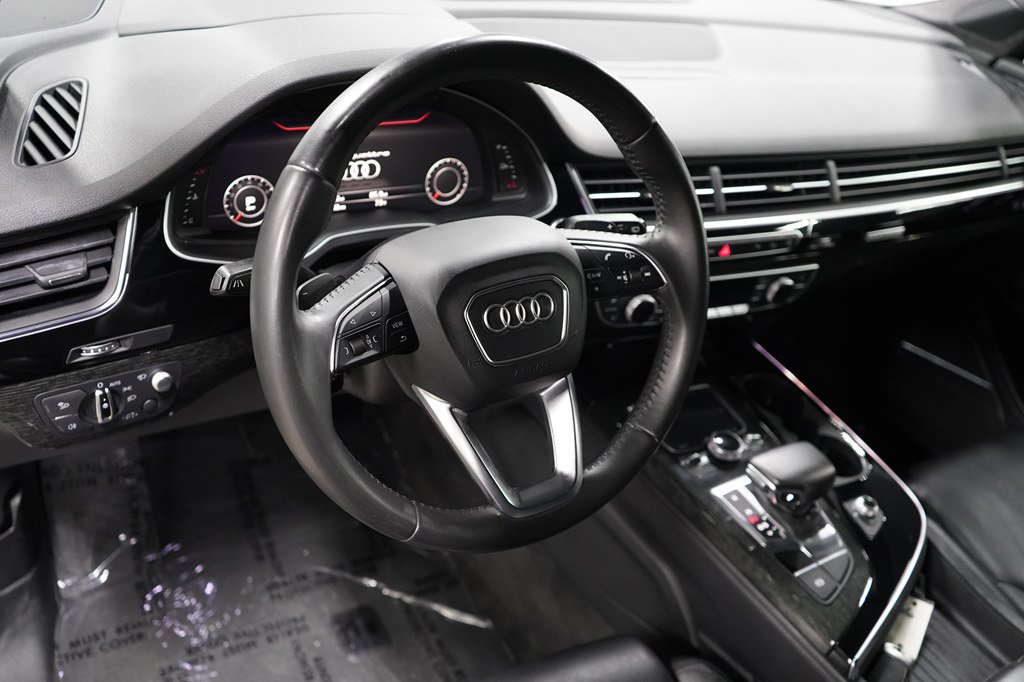 Used 2017 Audi Q7 3.0T Prestige w/ Prestige Package AWD/4WD image 11