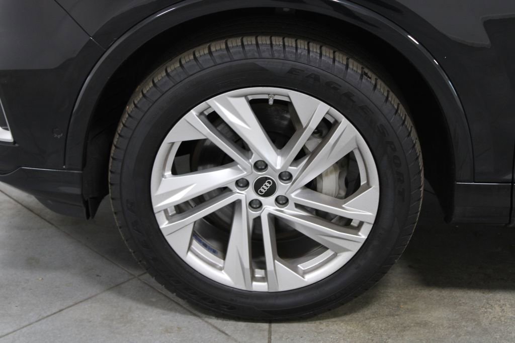 Used 2023 Audi Q7 3.0T Premium Plus image 19