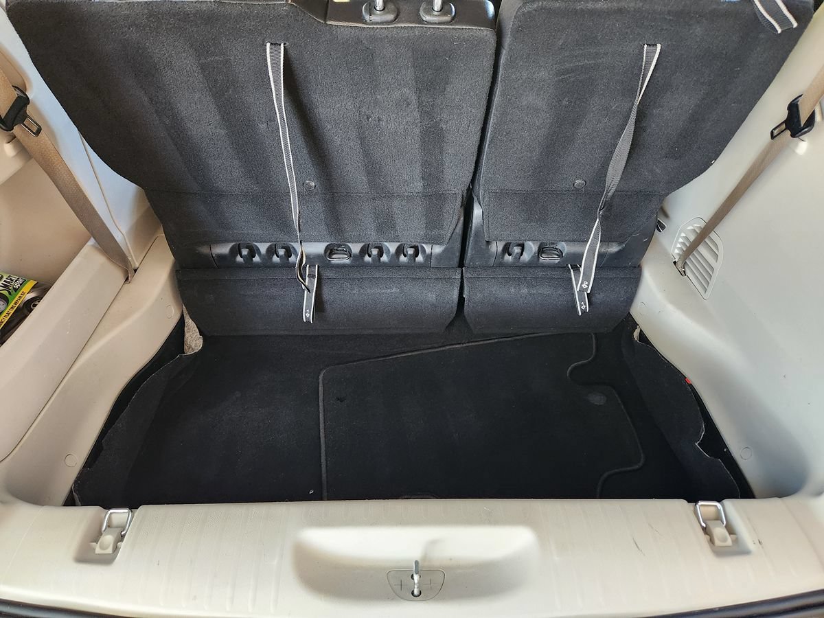 Used 2022 Chrysler Pacifica Touring-L FWD image 52