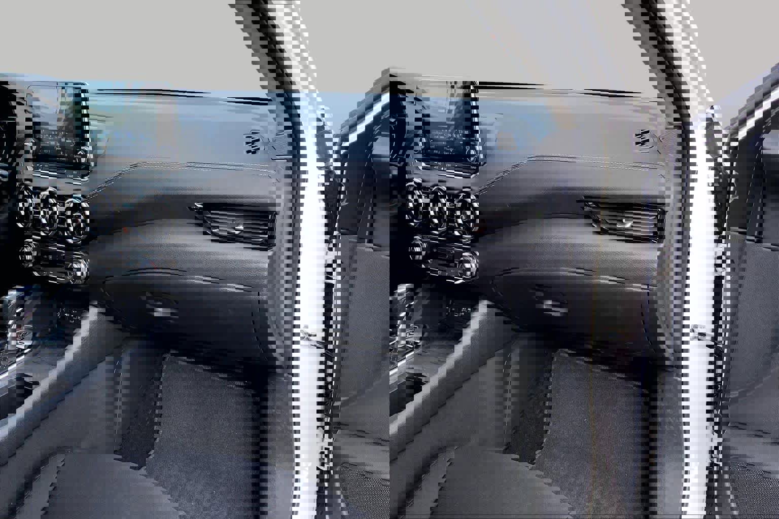 Used 2024 Nissan Sentra SV image 18