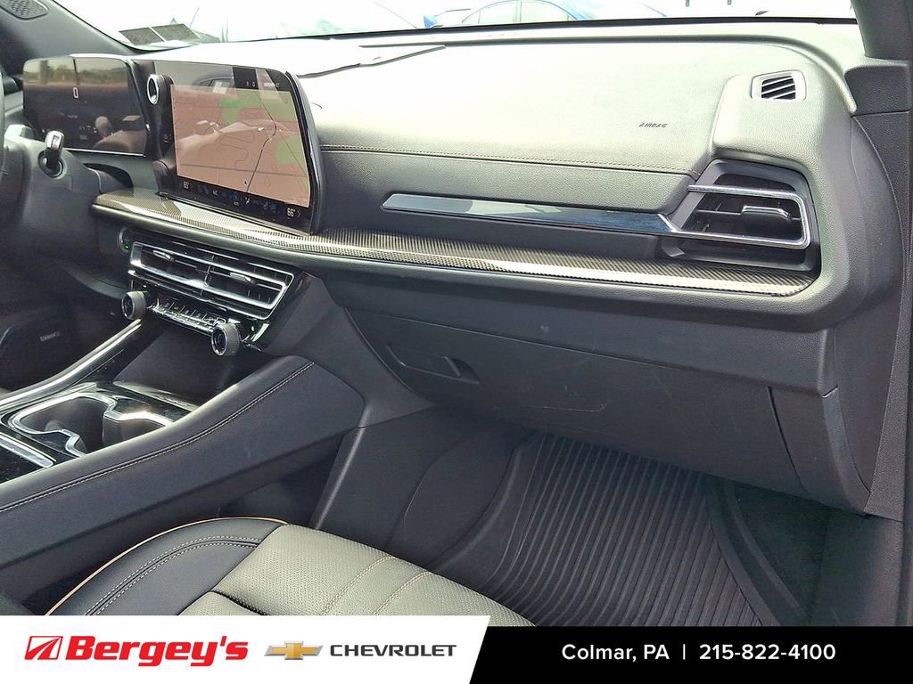 Certified 2025 Chevrolet Traverse High Country image 32