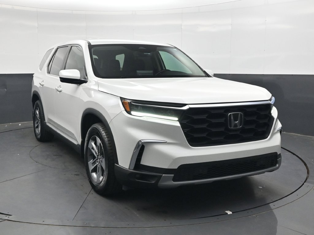 Certified 2025 Honda Pilot EX-L image 2