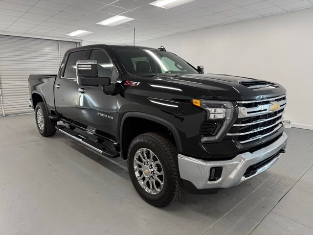 New 2026 Chevrolet Silverado 2500 LTZ w/ LTZ Convenience Package image 3