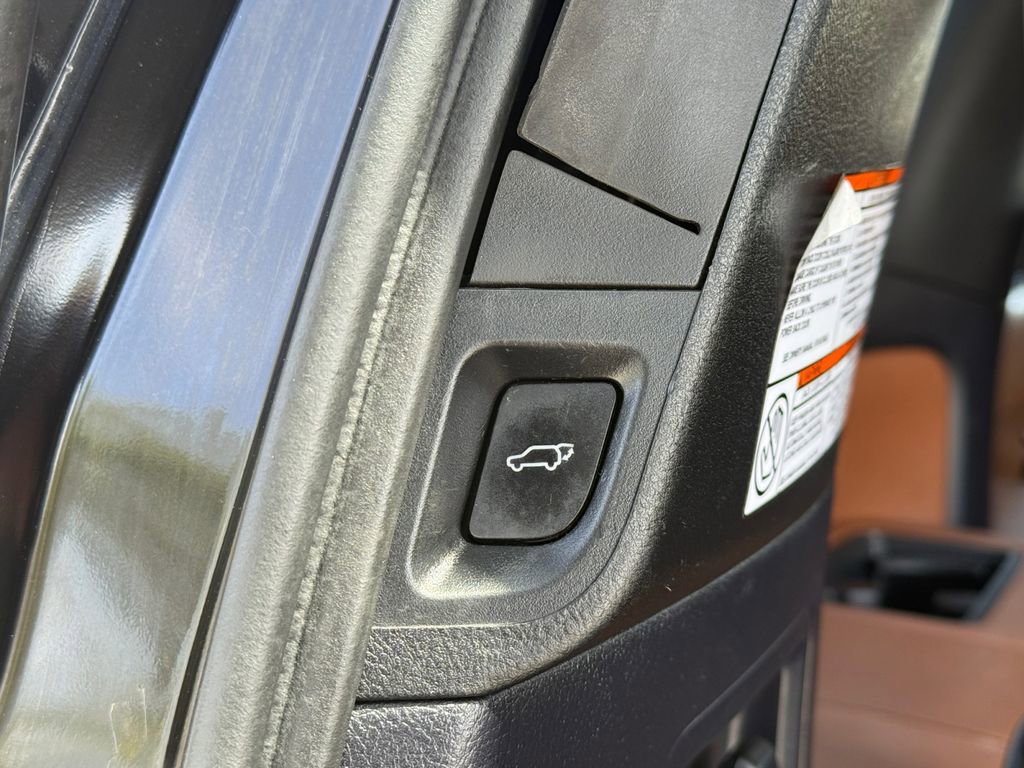 Used 2015 Toyota Sequoia Platinum image 34