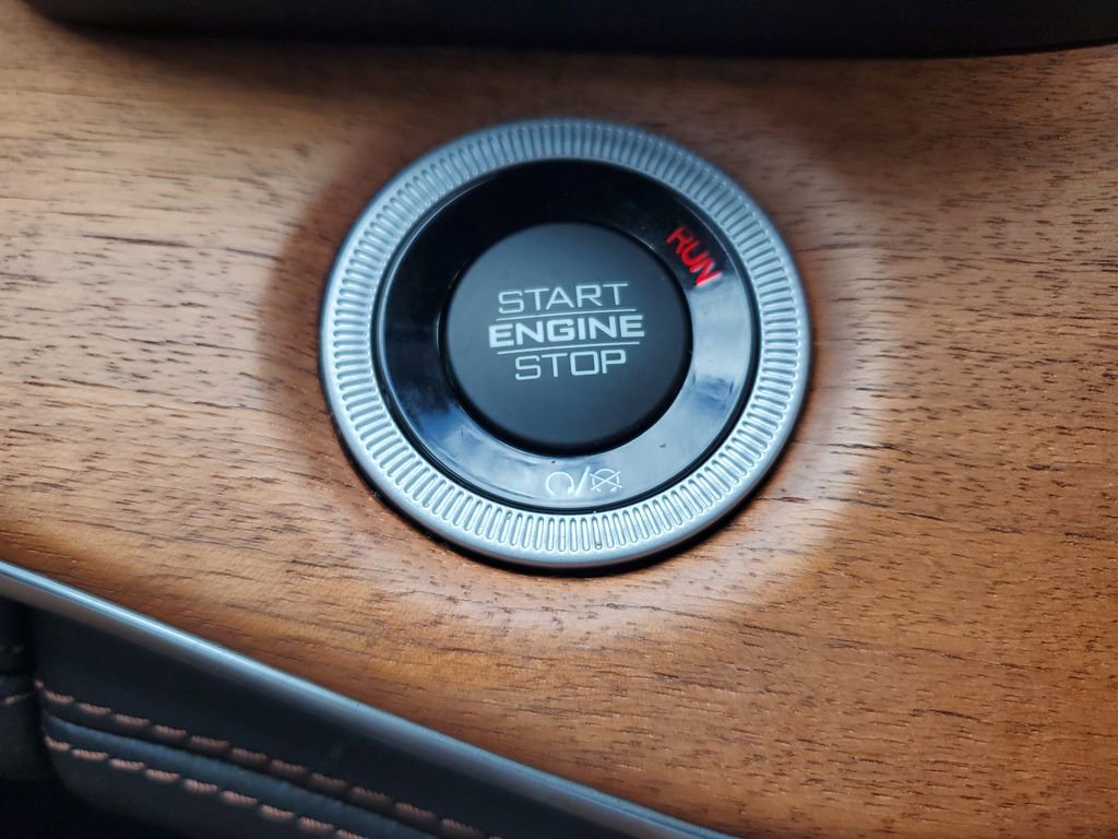 Used 2023 Jeep Grand Cherokee L Summit image 27