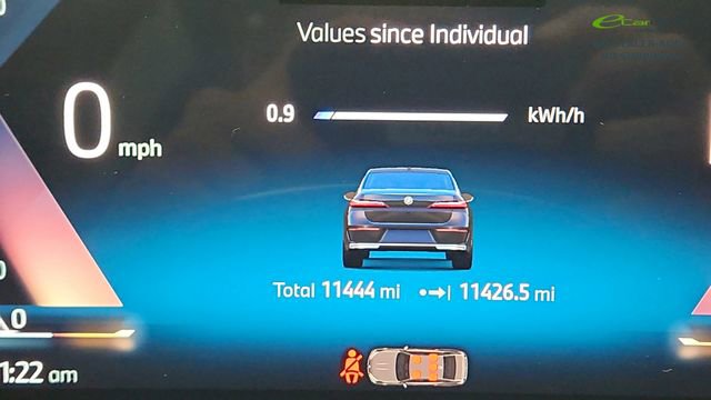 Used 2023 BMW i7 xDrive60 AWD/4WD image 44