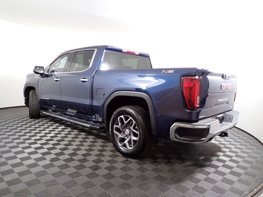 Used 2023 GMC Sierra 1500 SLT w/ SLT Premium Package image 11