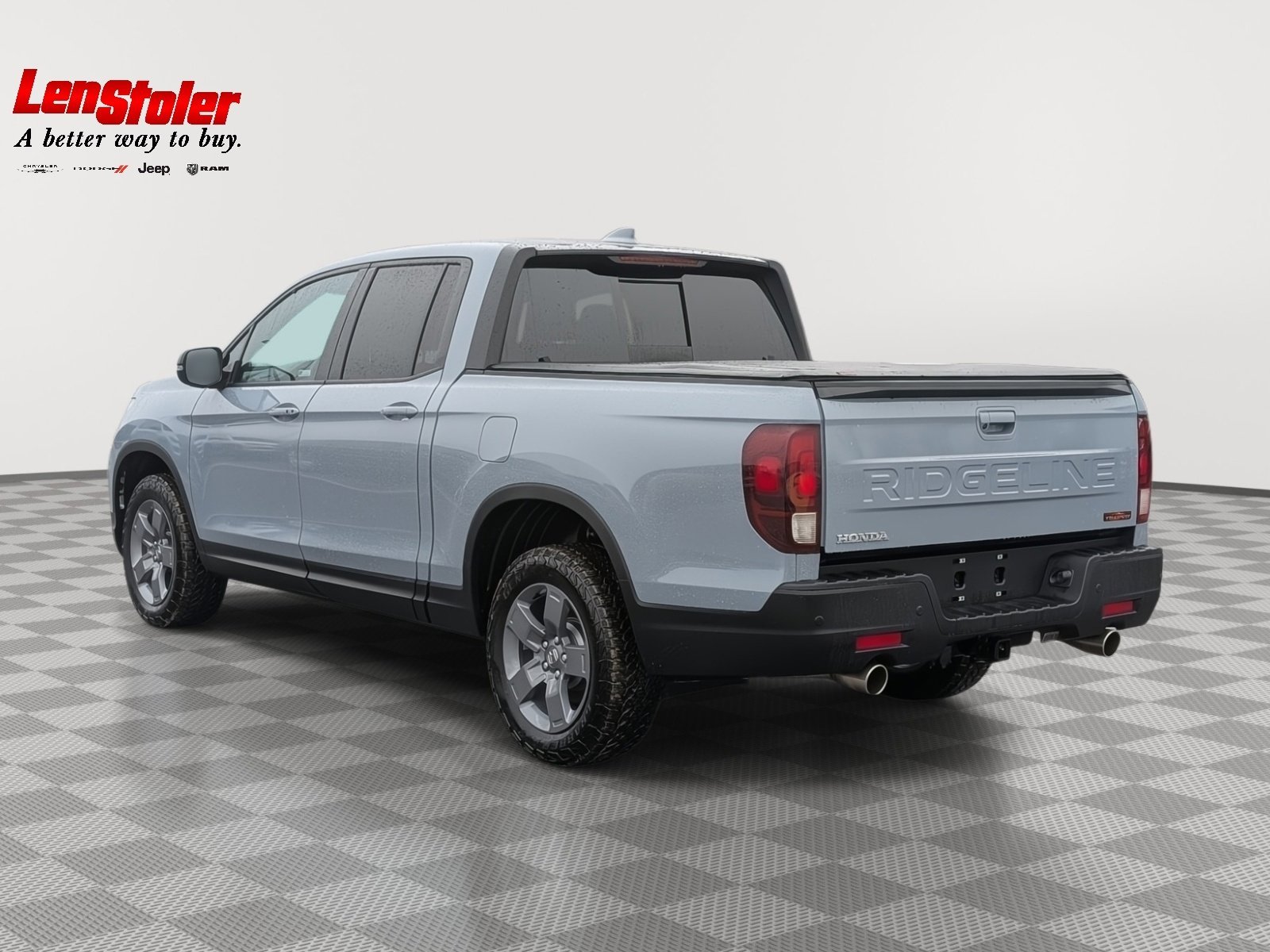 Used 2025 Honda Ridgeline TrailSport image 3