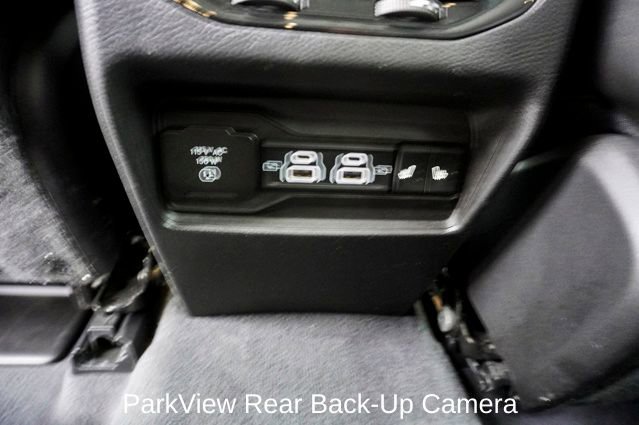 Used 2023 Jeep Grand Cherokee Limited w/ Luxury Tech Group II image 10