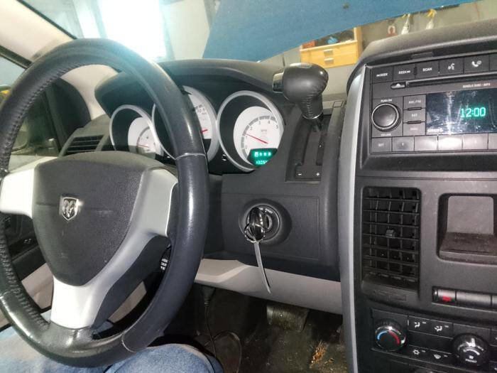 Used 2008 Dodge Grand Caravan SXT FWD image 28