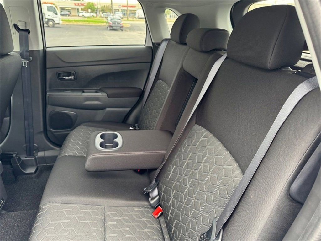 New 2025 Mitsubishi Outlander Sport LE image 31
