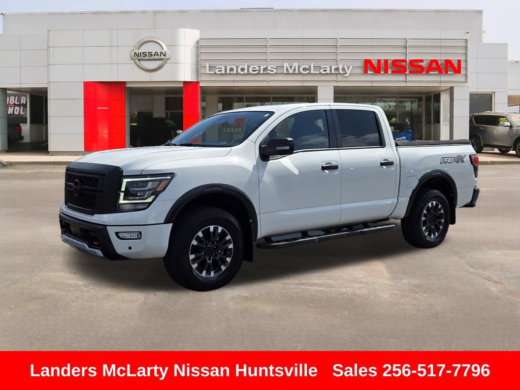 Used 2024 Nissan Titan PRO-4X w/ Pro-4x Convenience Package AWD/4WD image 9